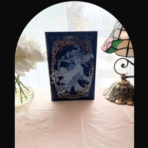 Illumicrate - A Dark and Drowning Tide